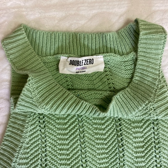 Green crochet halter top small - Picture 3 of 4